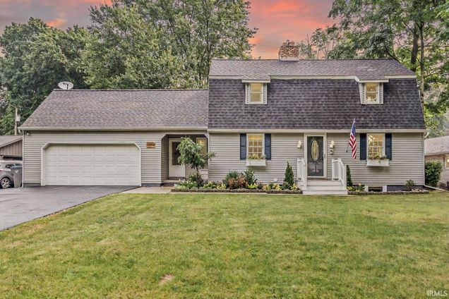 1003 Northwood Nappanee, IN House Active - Photo 1 of 34. Opens carousel modal