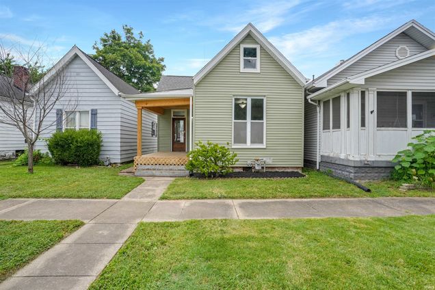 720 N Bell Evansville, IN House Active - Photo 1 of 18. Opens carousel modal