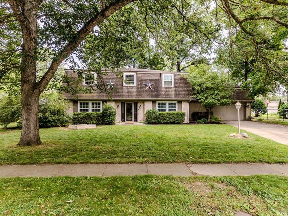 2610 W Woodbridge