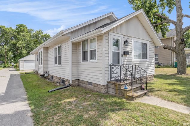 2612 Milburn