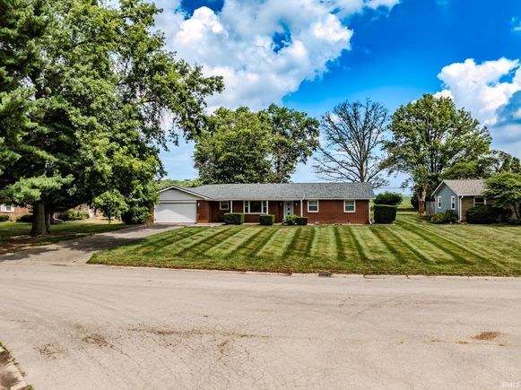 2906 E Kendall