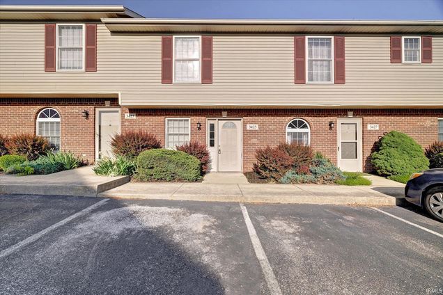 3425 S Oaklawn Bloomington, IN Condo Active - Photo 1 of 17. Opens carousel modal