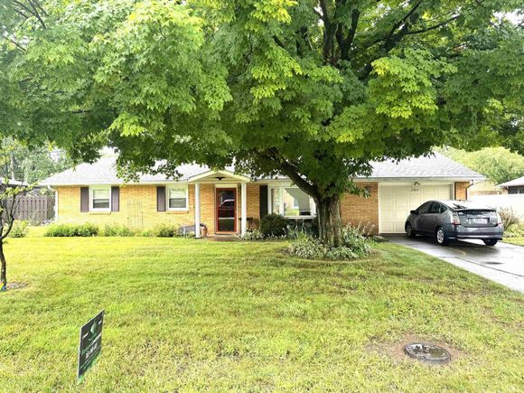 2405 N Roxbury Muncie, IN House Active - Photo 1 of 25. Opens carousel modal