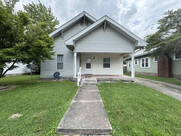 369 NE Linton, IN House Active - Photo 1 of 14. Opens carousel modal