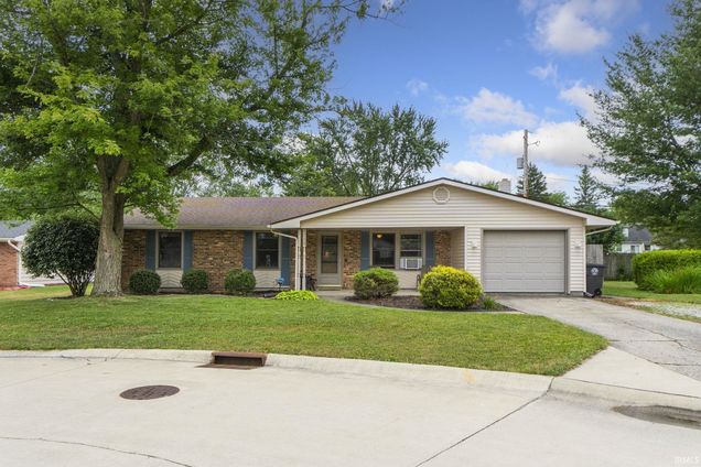 4710 Karen Fort Wayne, IN House Active - Photo 1 of 36. Opens carousel modal