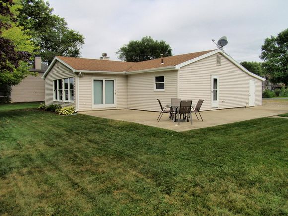 760 Ln 136 Turkey Lake Hudson, IN House Active - Photo 1 of 22. Opens carousel modal