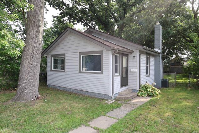 1330 Fremont South Bend, IN House Active - Photo 1 of 17. Opens carousel modal