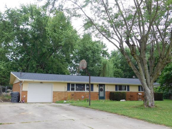 2300 S Woodbridge