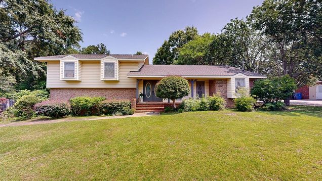 2104 Centenial Drive