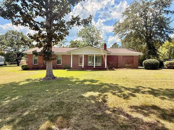 7507 Old Lucile Rd Blakely, GA House Active - Photo 1 of 27. Opens carousel modal