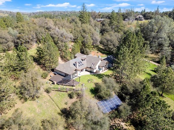 16953 Mary Lane