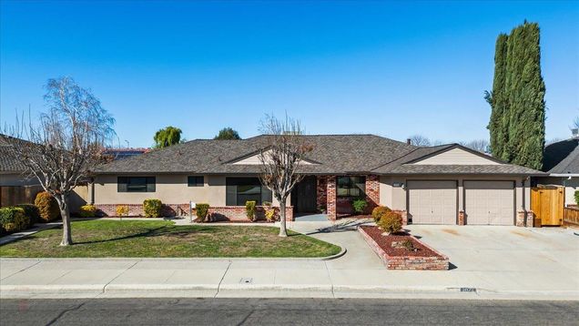1046 Van Buren Avenue Los Banos, CA House Active - Photo 1 of 52. Opens carousel modal