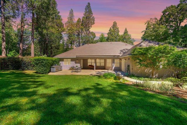 12986 Somerset Drive