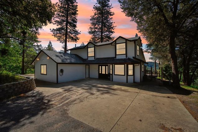 4300 Reynolds Lane