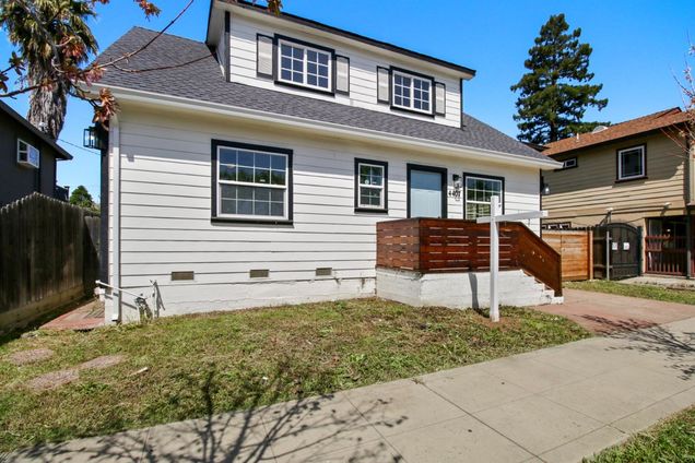 4407 4th Avenue Sacramento, CA Multifamily Active - Photo 1 of 41. Opens carousel modal