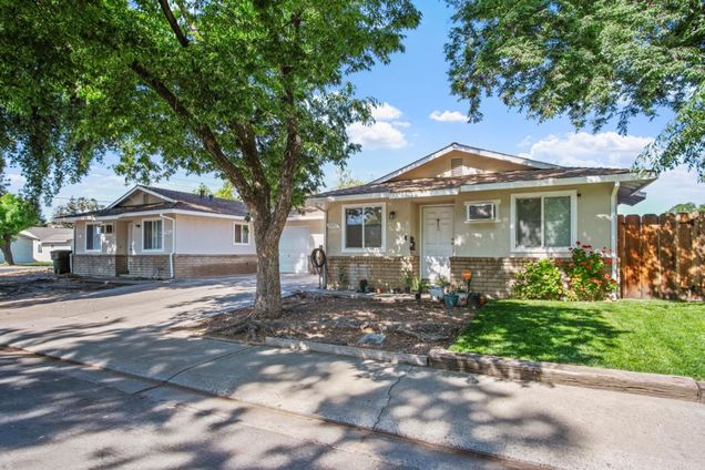 3003 Radnor Modesto, CA Multifamily Pending - Photo 1 of 25. Opens carousel modal