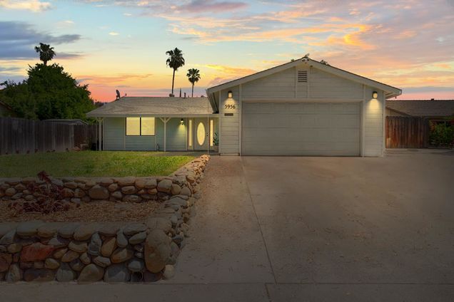 5956 York Glen