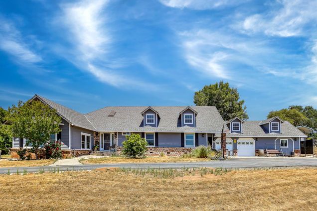 8656 Rose Marie Drive