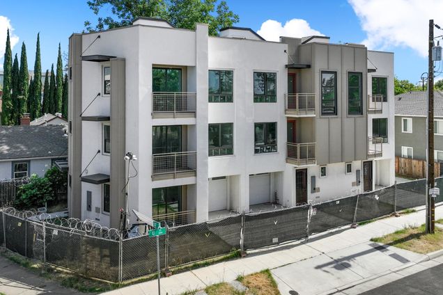 2031 30th Street Sacramento, CA Multifamily Active - Photo 1 of 57. Opens carousel modal