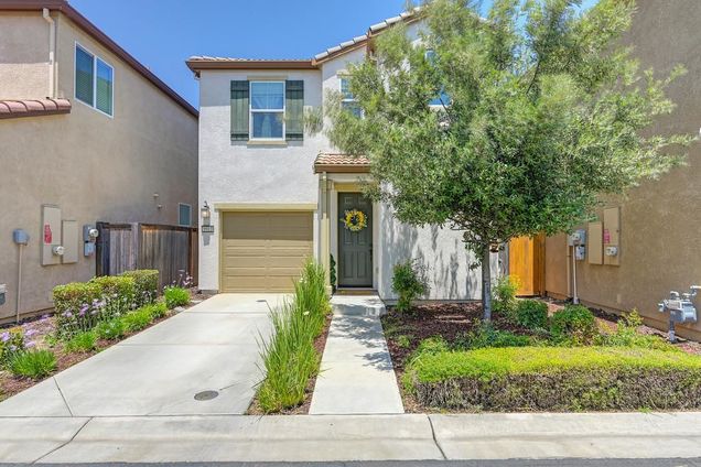 9913 Del Surf Lane Elk Grove, CA House Active - Photo 1 of 63. Opens carousel modal