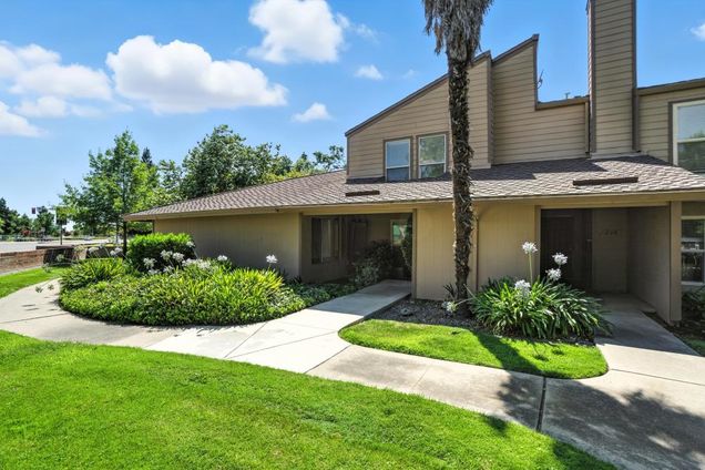 209 Touchstone Place
