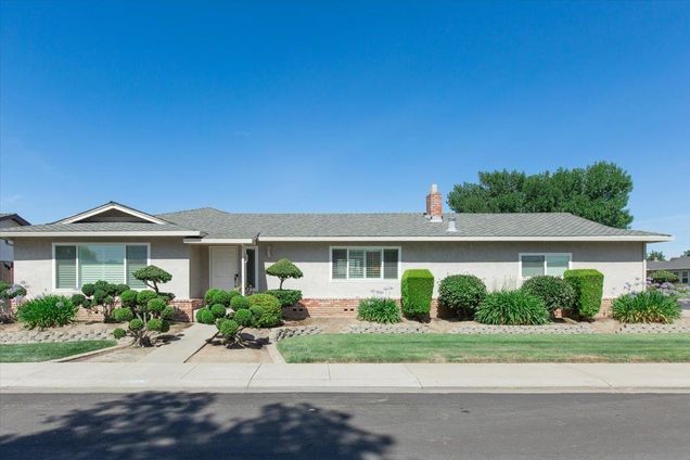 1109 Valeriewood Way