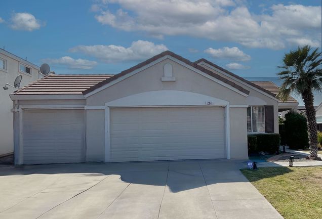 204 Martin Eden Court