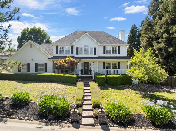 2927 Thrasher Court