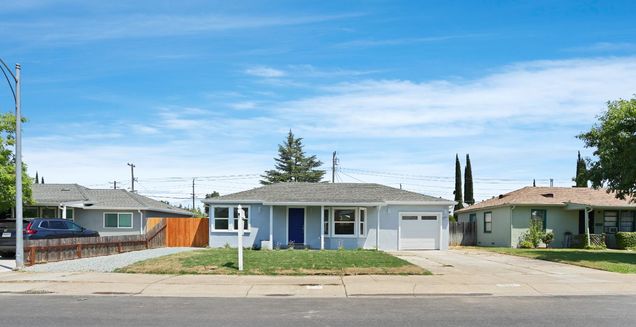537 Palm Avenue