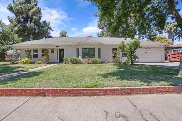 1421 W Alpine Avenue