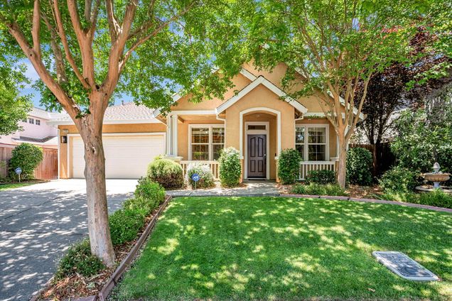2109 Sargent Court