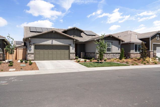 1600 Red Lake Way