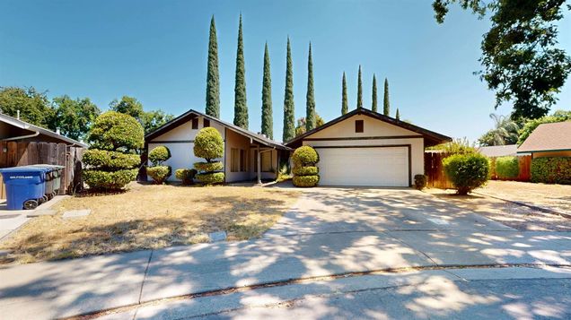 2716 Palomino Lane