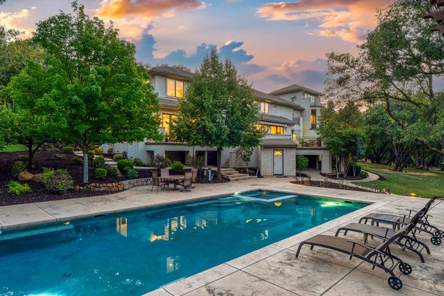 4324 Carlson Court