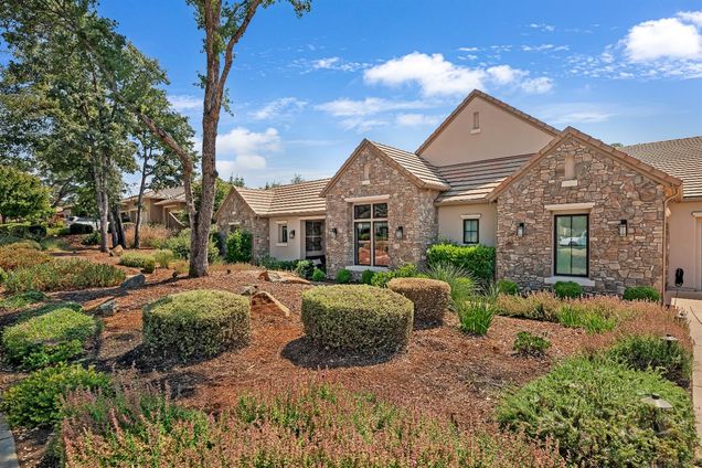 3421 Greenview Drive