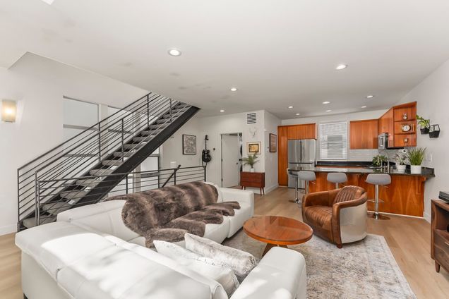 1722 E Socap Walk