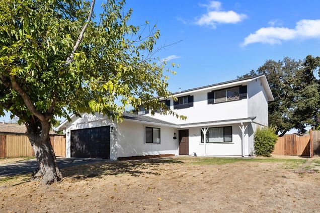 7131 Briggs Sacramento, CA House Active - Photo 1 of 19. Opens carousel modal