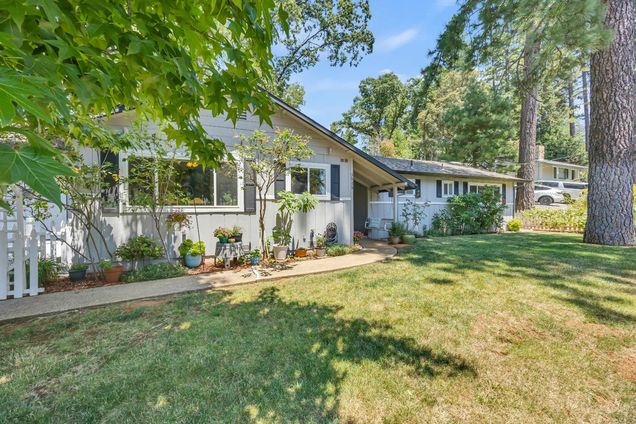 3975 Valley Vista Drive
