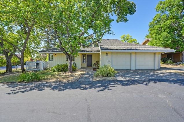 14891 Lago Drive Rancho Murieta, CA House Active - Photo 1 of 37. Opens carousel modal