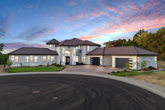 14537 Mira Vista Lane