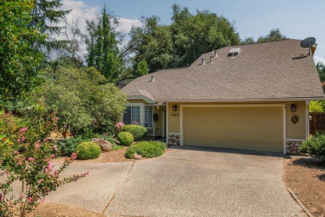 5148 Walnut Place Lane