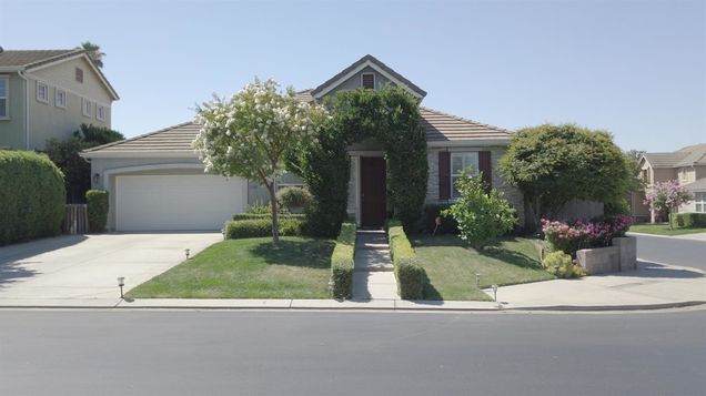 13702 Channel Lane