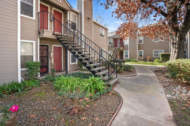 9101 Newhall Drive Unit 63