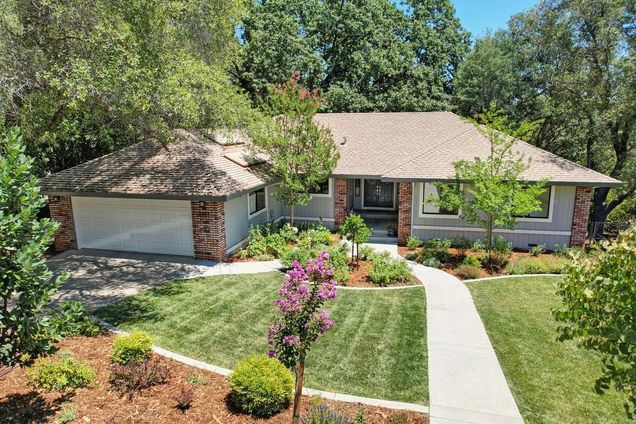 2953 Oakleaf Drive