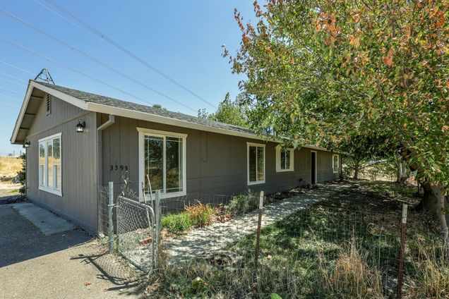 3593 Libby Lane