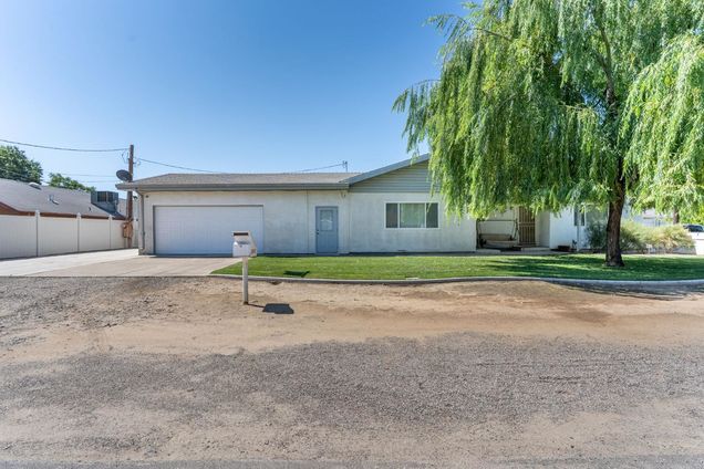 1822 Rainbow Lane Modesto, CA House Active - Photo 1 of 35. Opens carousel modal