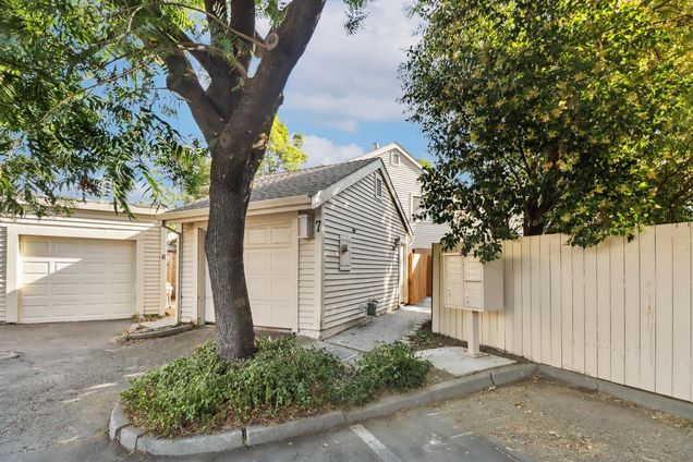 325 E 8th Street Unit 7 Davis, CA House Active - Photo 1 of 57. Opens carousel modal