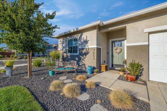 7057 7057 Fox Trot Way Roseville, CA House Active - Photo 1 of 27. Opens carousel modal