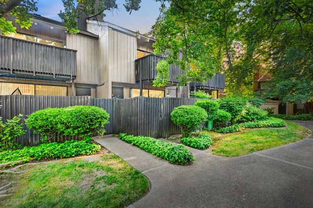 617 Woodside Sierra Unit 3