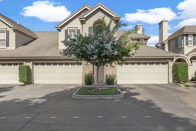 3653 Saint Andrews Drive Unit 14